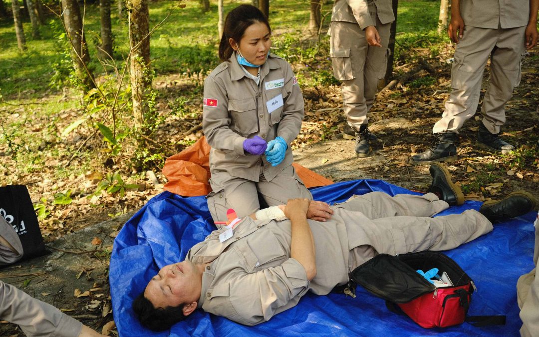 Khóa đào tạo do VSLC thực hiện tại Tổ chức gỡ bỏ chất nổ Cây Hòa Bình Việt Nam